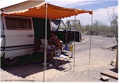 Reto am Computer im Organ Pipe Cactus NM