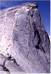 Seitenansicht des Half Dome im Yosemite NP