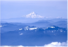 Blick vom Mount Rainier auf Mount Hood