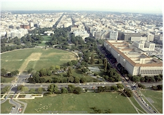 Blick auf das White House vom Washington Memorial in Washington D.C.