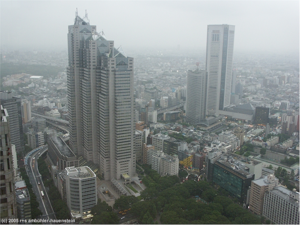 [ tokyo: blick vom metropolitan government offices twin tower richtung sdwesten ]