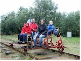 familie ambhler auf draisine in nrre nebel