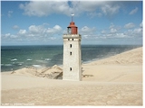 leuchtturm in den sanddnen von blbjerg