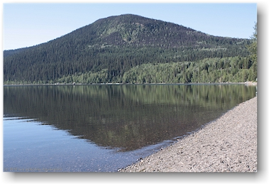 morgenstimmung am bowron lake, CAN