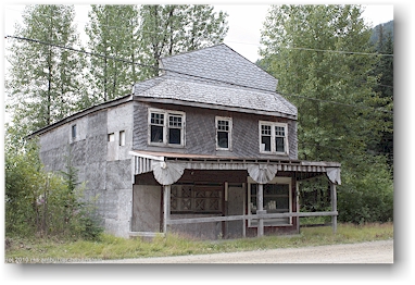 verlassenes haus in hyder, alaska, USA