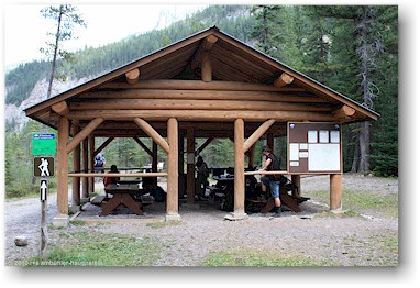 whitehorn campsite am berg lake trail im mount robson provincial park, CAN