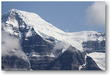 blick vom visitor center auf die gletscher auf dem mount robson im mount robson provincial park, CAN