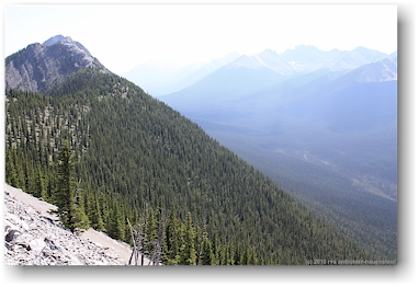 blick von der aussichtsplattform beim sulphur mountain richtung sundance pass im banff national park, CAN