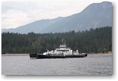 fhre ber den upper arrow lake bei galena bay, CAN
