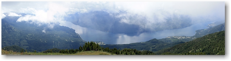 panorama vom idaho peak richtung westen mit slocan lake, CAN