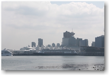 blick von der spanish bank beach auf das waterfront centre, vancouver, CAN