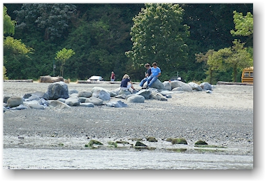 susanne, reto und daniel an der spanish bank beach, vancouver, CAN