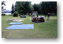 zelte trocknen im bear creek provincial park bei kelowna, CAN