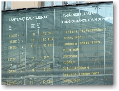 abfahrtsanzeige uebersicht im hauptbahnhof rautieasema in helsinki, FI