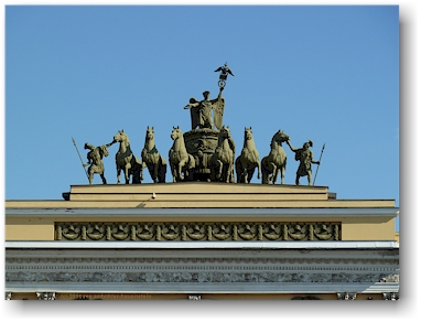 streitwagen des sieges auf dem generalstabsgebaeude (glavniy-shtab) in sankt petersburg, RU