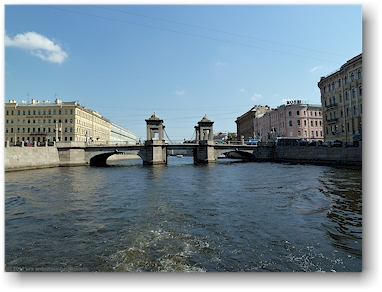 bruecke des moskovskiy prospekt ueber den fontanka-kanal in sankt petersburg, RU