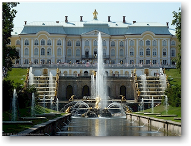 grosser palast im peterhof (petrodvorets) bei sankt petersburg, RU