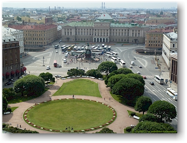 blick vom dom der isaakskathedrale (isaakievsky sobor) auf den isaaksplatz, die blaue bruecke und den marienpalais in sankt petersburg, RU
