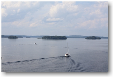 segelboot auf dem asikkalanselkae beim nationalpark paeijaenteen kansallispuisto in der naehe von heinola, FI