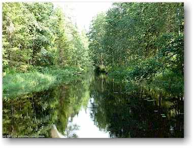 karijoki, eine oase der ruhe, teil der eichhoernchen-route (oravareitti) zwischen juva und sulkava, FI