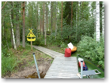 bootssteg beim rastplatz kyrsyae an der eichhoernchen-route (oravareitti) zwischen juva und sulkava, FI