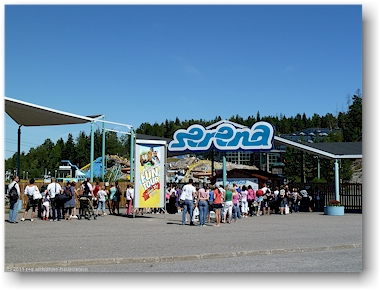 eingang zum wasserpark und skigebiet serena bei lahnus, FI