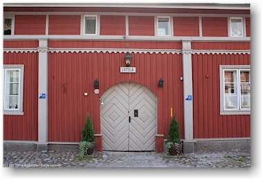 haustuere in der altstadt von naantali, FI