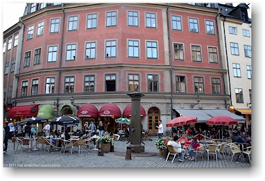 strassencafe in der altstadt gamla stan in stockholm, SE