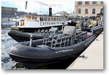 schnellboot der firma ribcharter am museikajen in stockholm, SE