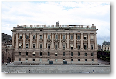 seitenansicht des riksdagshuset (reichtagsgebaeude) in stockholm, SE
