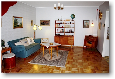 wohnzimmer aus den 50er jahren des zwanzigsten jahrhunderts im flygvapenmuseum (luftwaffenmuseum) bei linkoeping, SE