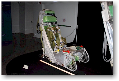 moderner schleudersitz im flygvapenmuseum (luftwaffenmuseum) bei linkoeping, SE