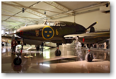 J 21A - Saab 21 im flygvapenmuseum (luftwaffenmuseum) bei linkoeping, SE