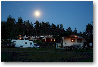 vollmondnacht ueber dem pinnarp camping bei kisa, SE
