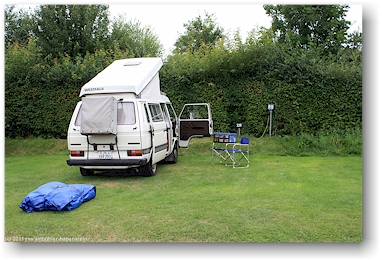 unser VW bus auf dem campingplatz moellehassle, SE