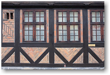 traditioneller riegelbau am lilla torg in der gamla staden (altstadt) von malmoe, SE