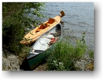 unsere kanus am ufer des ruotsalainen