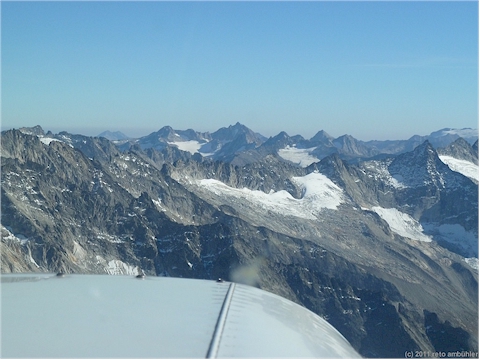 16:14 flug richtung grimselpass (kurzfilm)