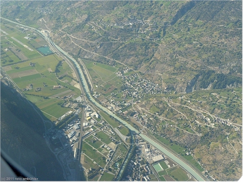 16:33 einmuendung der vispa in die rotte (rhone) bei visp