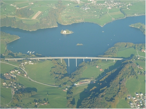 17:15 autobahnbrücke der A12