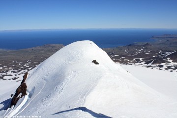 auf dem gipfel des snaefellsjoekull