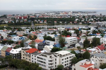 blick vom turm der hallgrimskirkja in reykjavik richtung westen
