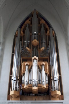 orgel in der hallgrimskirkja in reykjavik