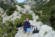 susanne beim mittagessen beim colle de l'olivier.