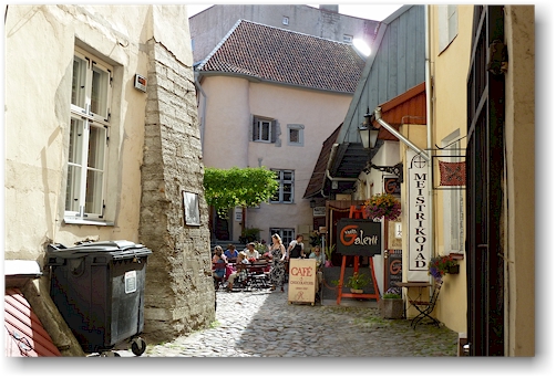 chocolaterie im meisterhof (meistrite hoov) in der altstadt von tallinn