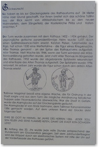 informations-tafel im aussichtsturm des rathauses in tallinn