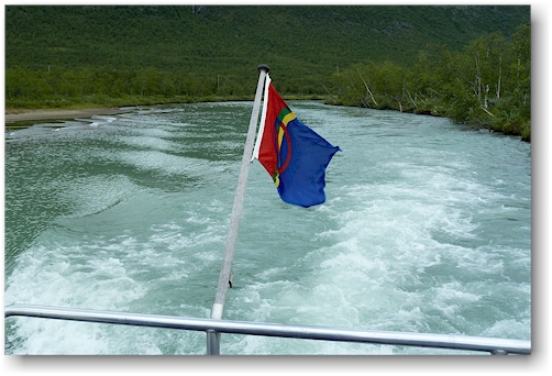 bootsfahrt unter samischer flagge