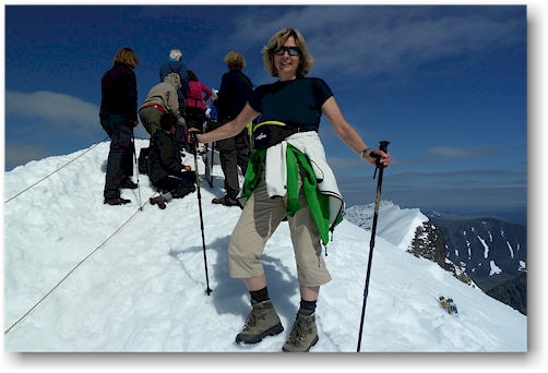 susanne auf dem gipfel des kebnekaise sydtoppen
