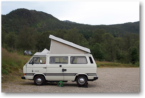 unser VW bus "jogi" auf dem campingplatz in sortland