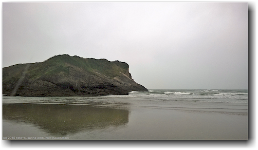 archway islands an der wharariki beach beim puponga farm park